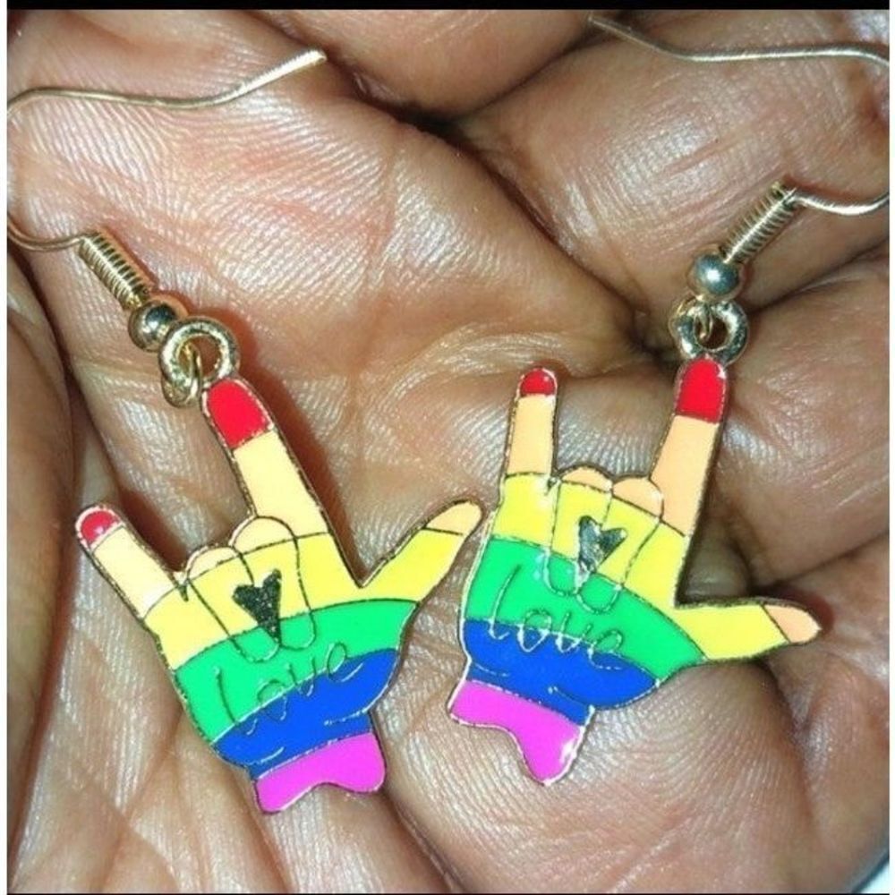 Super cute love  rainbow earrings